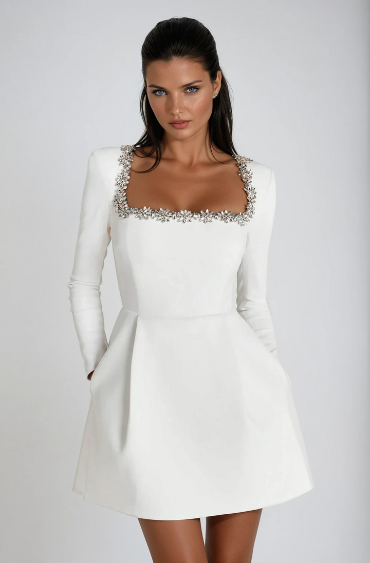 Claire – Romantic Ruffle Dress