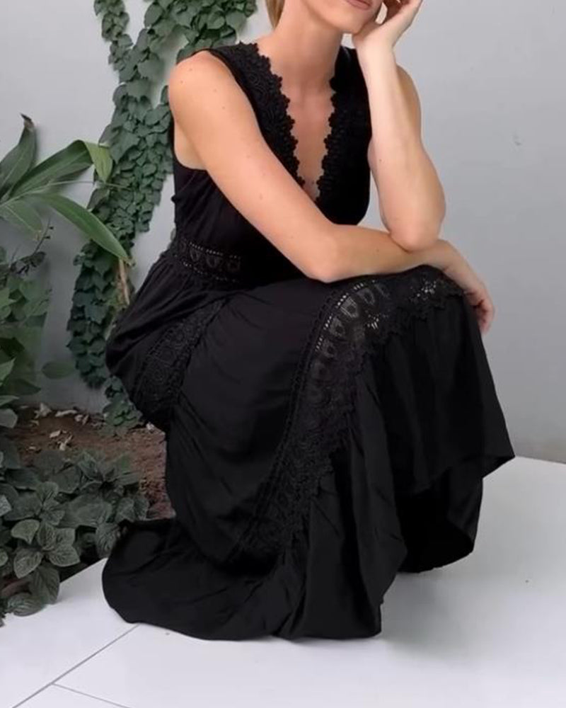 Lola™ | Elegant Lace Dress with V-Neck