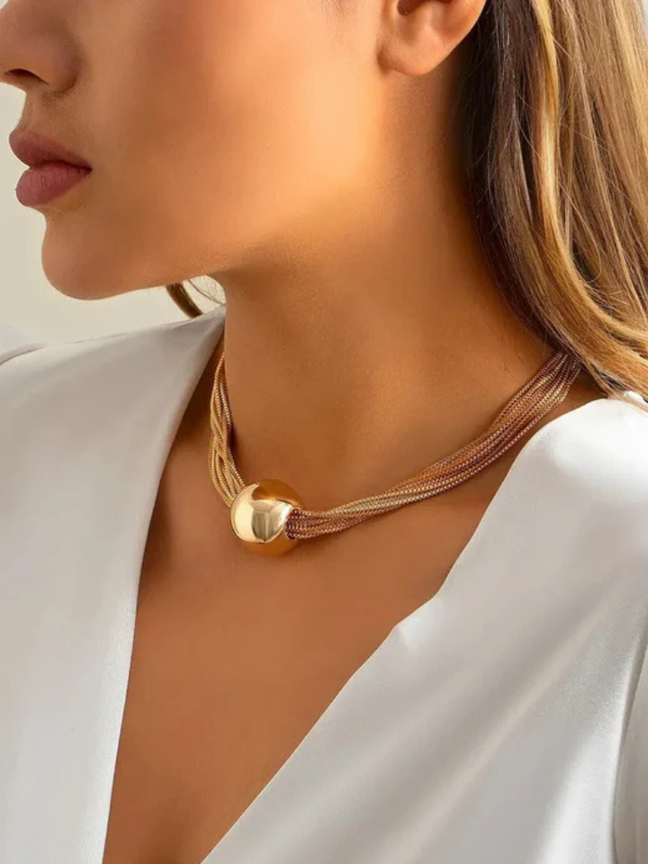CASEY LUXE ORB NECKLACE